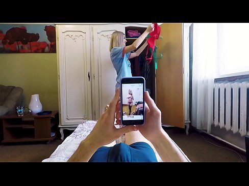 ❤️ A sorella hà fattu cum'è u so fratellu ghjustu prima chì a mamma tornò in casa ❤️ Video porno à co.myteporn.ru ❤