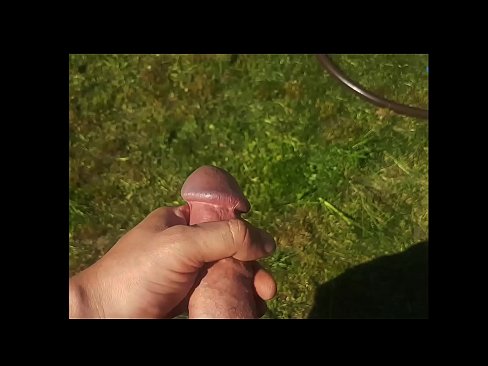 ❤️ Hottie si fa scopare a figa rosa è cums cun un squirt in un giardinu d'estate ❤️ Video porno à co.myteporn.ru ❤